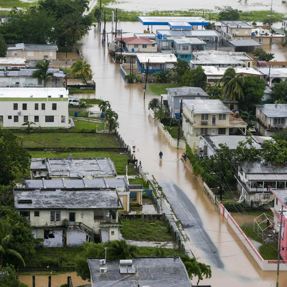 Las copiosas lluvias que trajo el huracán Fiona impactaron miles de viviendas en Puerto Rico.