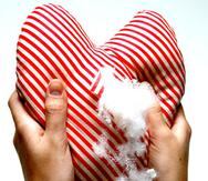 Aunque hay enamorados que no son fanáticos de llevar a cabo esta celebración, lo cierto es que la gran mayoría de “haters” del día de San Valentín son personas solteras. (Archivo)