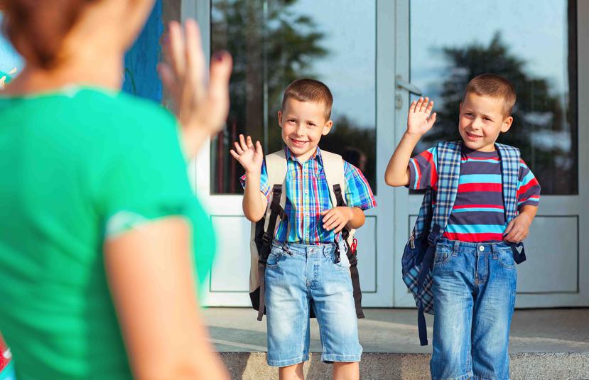 Si no puedes asistir a las actividades de la escuela porque trabajas, busca una persona de confianza que te ayude con esa responsabilidad. (Shutterstock.com)