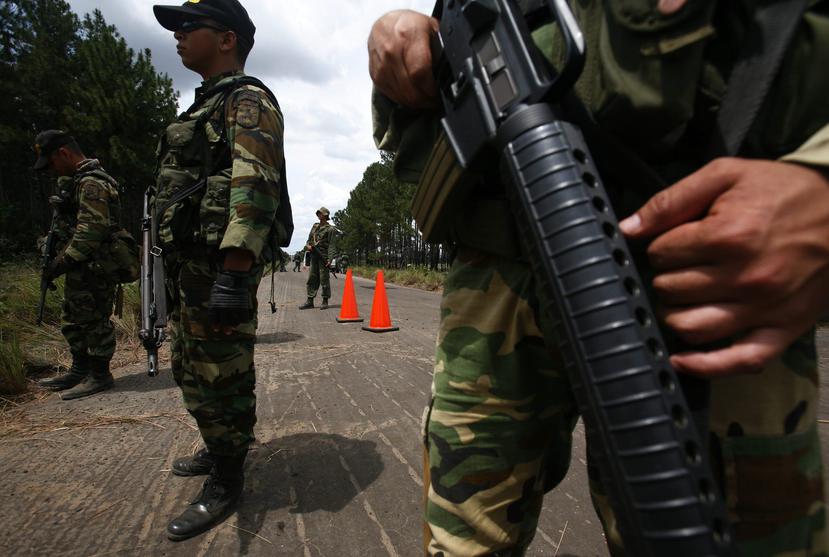 Los militares venezolanos murieron tras ser "atacados" por un grupo paramilitar en el estado de Amazonas, al sur del país. (Archivo / EFE)