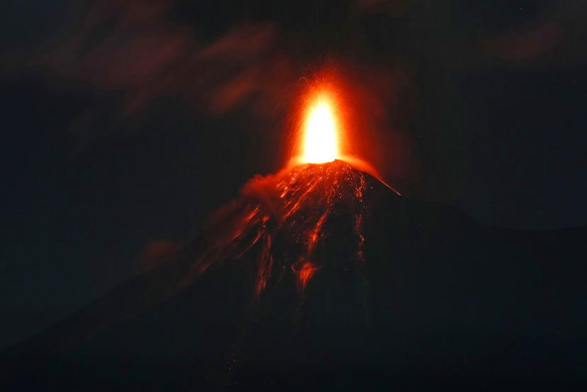 El pasado 3 de junio la erupción del volcán provocó la muerte de casi 200 personas y dejó 1.7 millones de afectados. (EFE / Archivo)