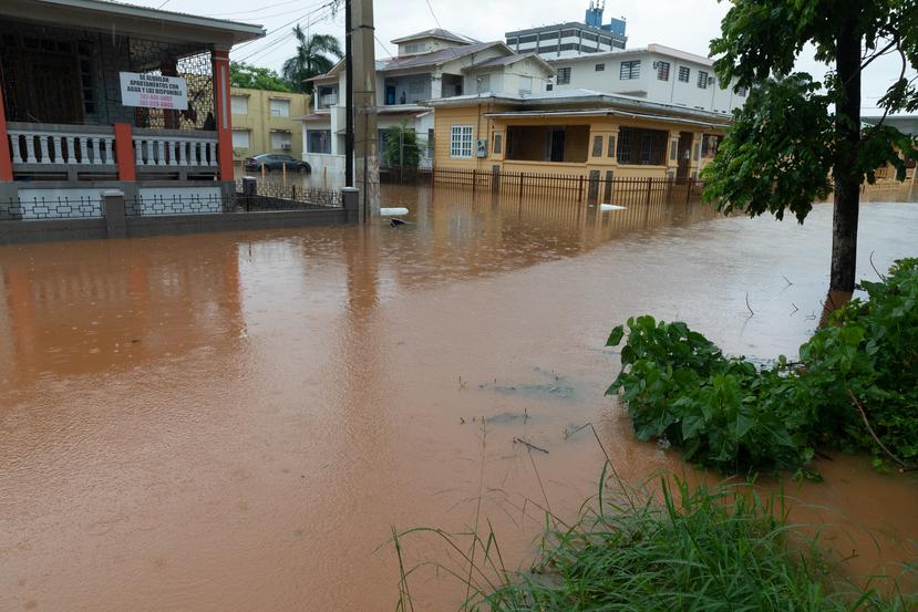 Las lluvias de julio que dejó la tormenta Isaías inundaron el sector Ensanche Martínez de Mayagüez.
