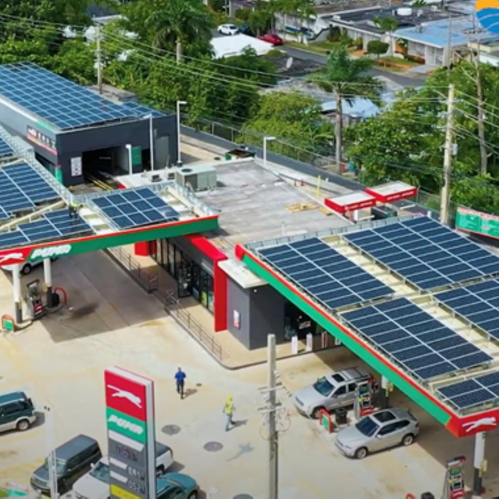 En la foto, una de las estaciones de gasolina, donde Puma ha comenzado su plan de solarización. La iniciativa se llevará a cabo en unas 200 estaciones en todo Puerto Rico con una inversión total de $26 millones.