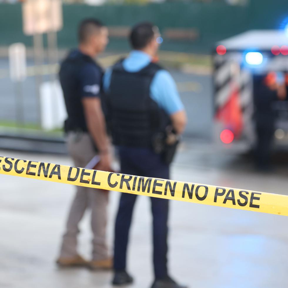 Un doble asesinato fue reportado esta madrugada en el residencial público Enrique Zorrilla en Manatí, informó el Negociado de la Policía.
