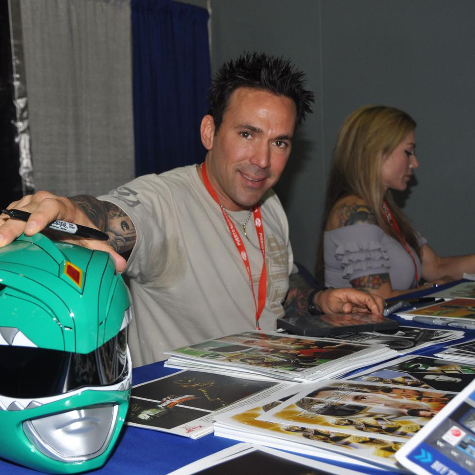 El actor Jason David Frank comparte con fanáticos en el Puerto Rico Comic Con 2013 en el Centro de Convenciones en San Juan.