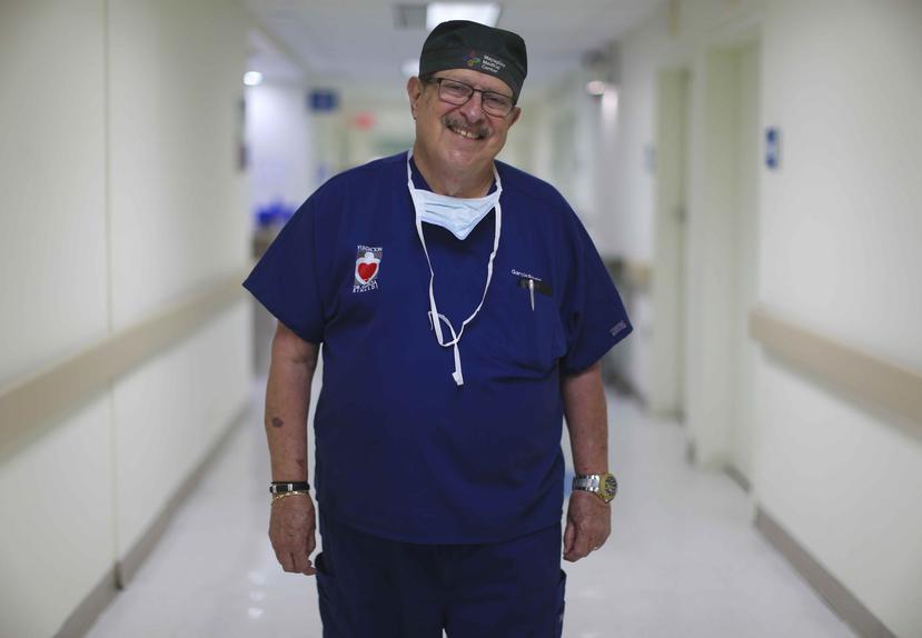 El doctor Raúl García Rinaldi asegura que mantiene el mismo entusiasmo que lo llevó a estudiar medicina y especializarse en cirugía cardiovascular.