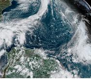 Fotografía satelital cedida por la Oficina Nacional de Administración Oceánica y Atmosférica  (NOAA) por vía del Centro Nacional de Huracanes (NHC) donde se muestra la localización del huracán Eta de categoría 4 a las 13:20 hora local (18:20 GMT). EFE/ NOAA-NHC /SOLO USO EDITORIAL /NO VENTAS
