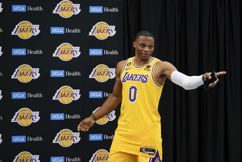 Russell Westbrook de los Lakers de Los Ángeles llega a la conferencia de prensa en el día de medios del lunes 26 de septiembre del 2022.