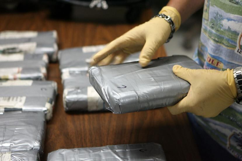 Confiscan 90 bloques de cocaína. (GFR Media)