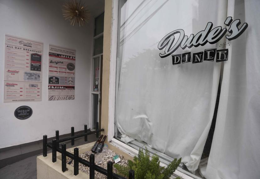 El negocio Dude's Diner sufrió dos escalamientos durante la misma semana.