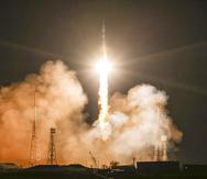 En esta fotografía difundida por la Corporación Espacial Estatal Roscosmos, una nueva cápsula Soyuz MS-23 despega del cosmódromo Baikonur alquilado por Rusia, el viernes 24 de febrero de 2023, en Baikonur, Kazajistán. (Ivan Timoshenko/Roscosmos State Space Corporation via AP)