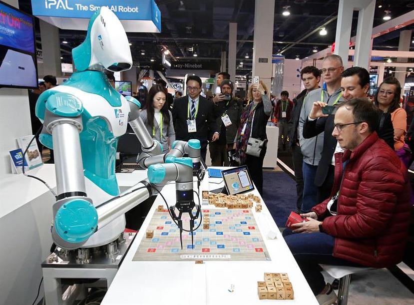 Los robots con inteligencia artificial son las estrellas de la feria Consumer Electronics Show (CES).