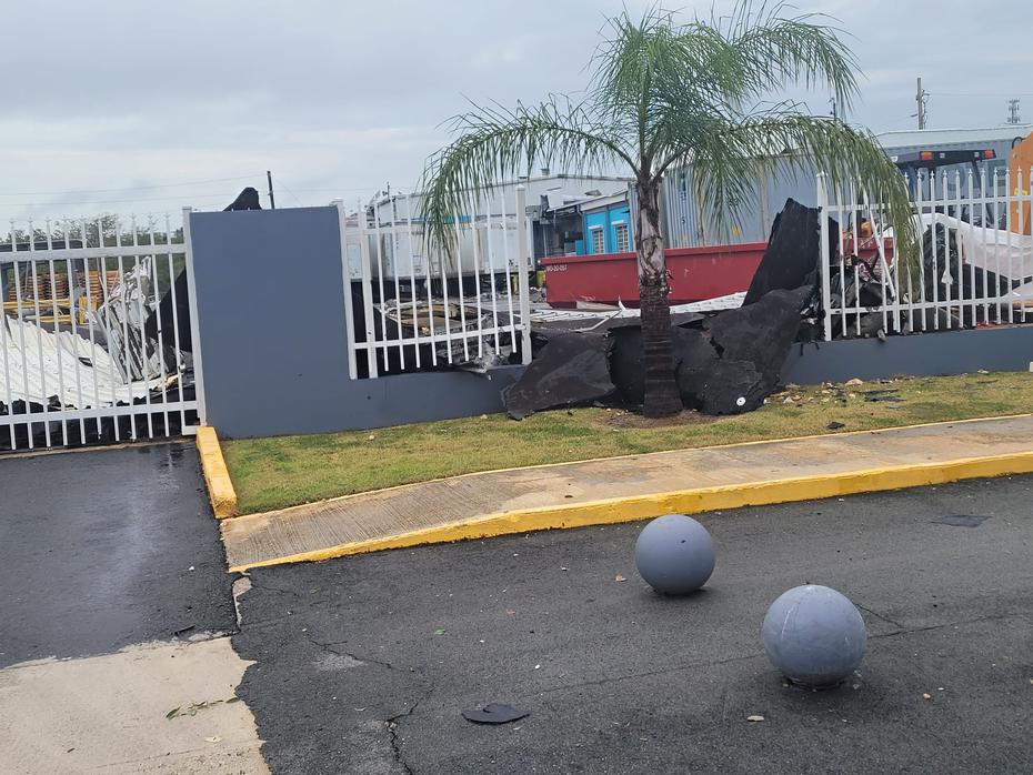 Part of the roof of the Thermo King factory in Arecibo collapsed.
