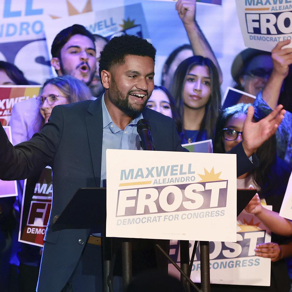 Frost ganó su escaño cómodamente, con un 20% de ventaja en la elección general, después de una primaria en la que se enfrentó a otros nueve aspirantes.