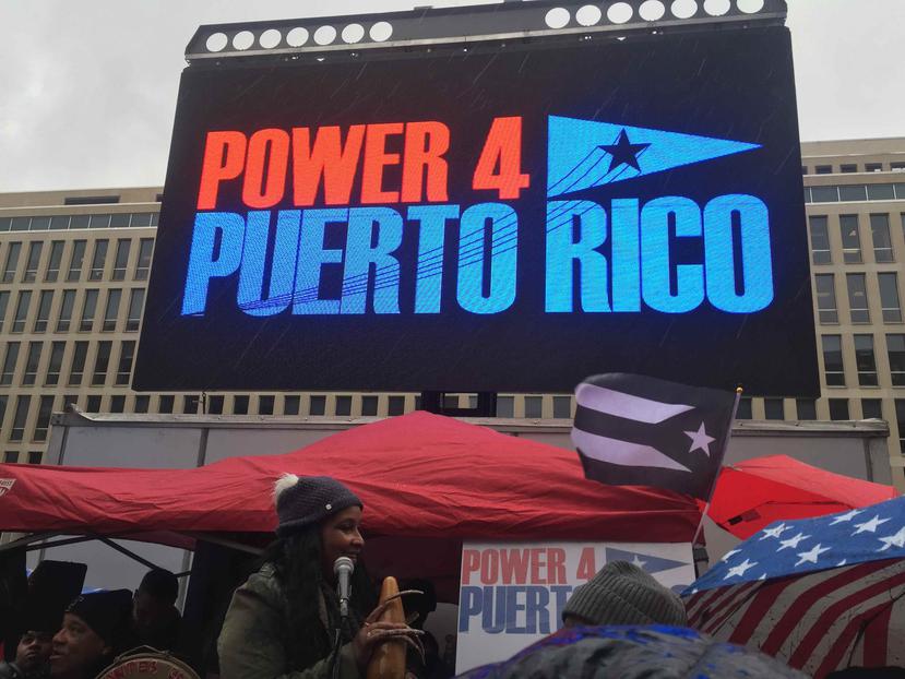 Foto de archivo de manifestación de Power4PuertoRico frente a las oficinas de FEMA en Washington D.C. (GFR Media)