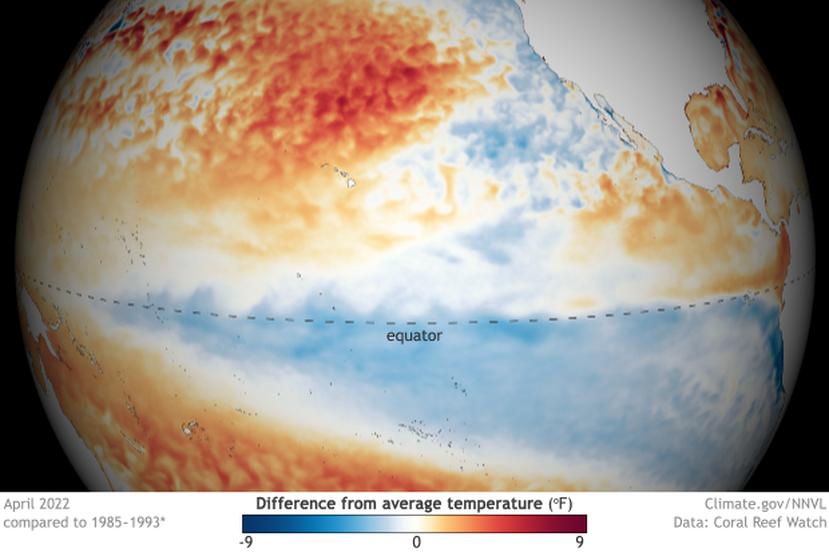 Mapa del Centro de Predicción Climática que muestra en azul las temperaturas de la superficie del océano Pacífico que se mantuvieron por debajo del promedio, durante el pasado mes de abril 2022.