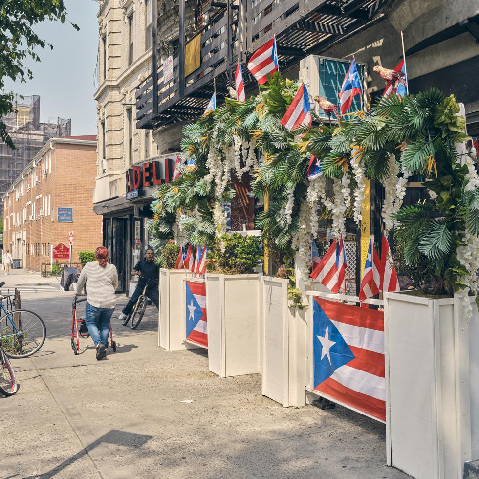 Por más de cuatro décadas, Casa Adela ha servido comida puertorriqueña en el vecindario Lower East Side.