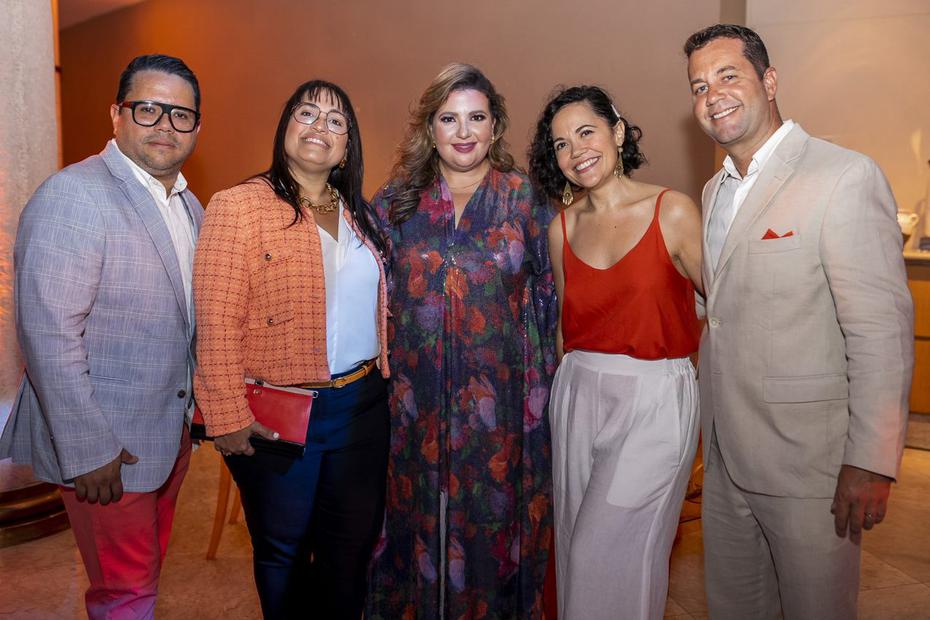 Oscar Ramos, Maitee Hernández, Rubí Rodríguez, Ada Diaz y Alejandro Blanco. 