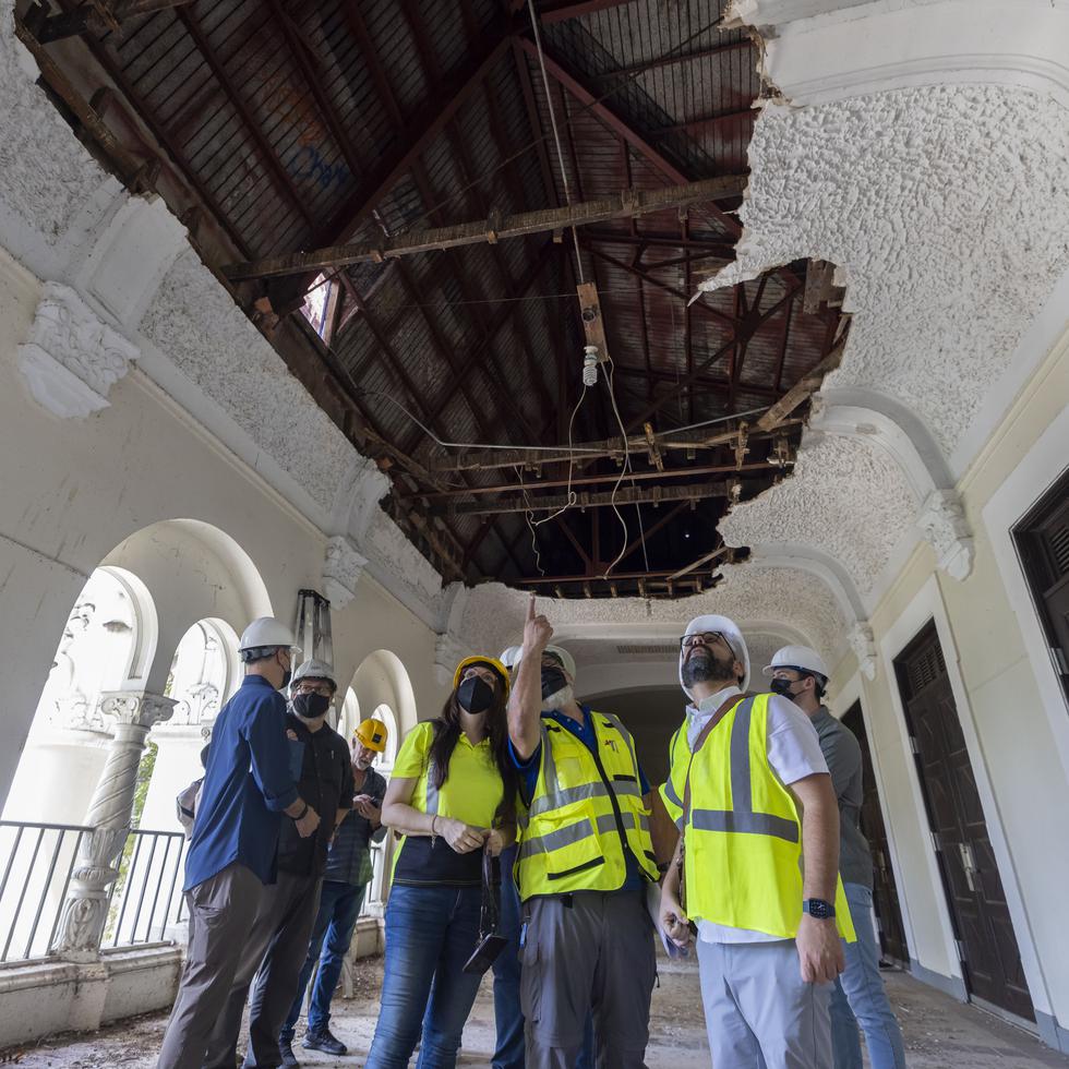 Los daños estructurales en la histórica Escuela Central de Artes Visuales, en Santurce, fueron provocados por el huracán María, en 2017, y seis años después aún no han sido reparados.
