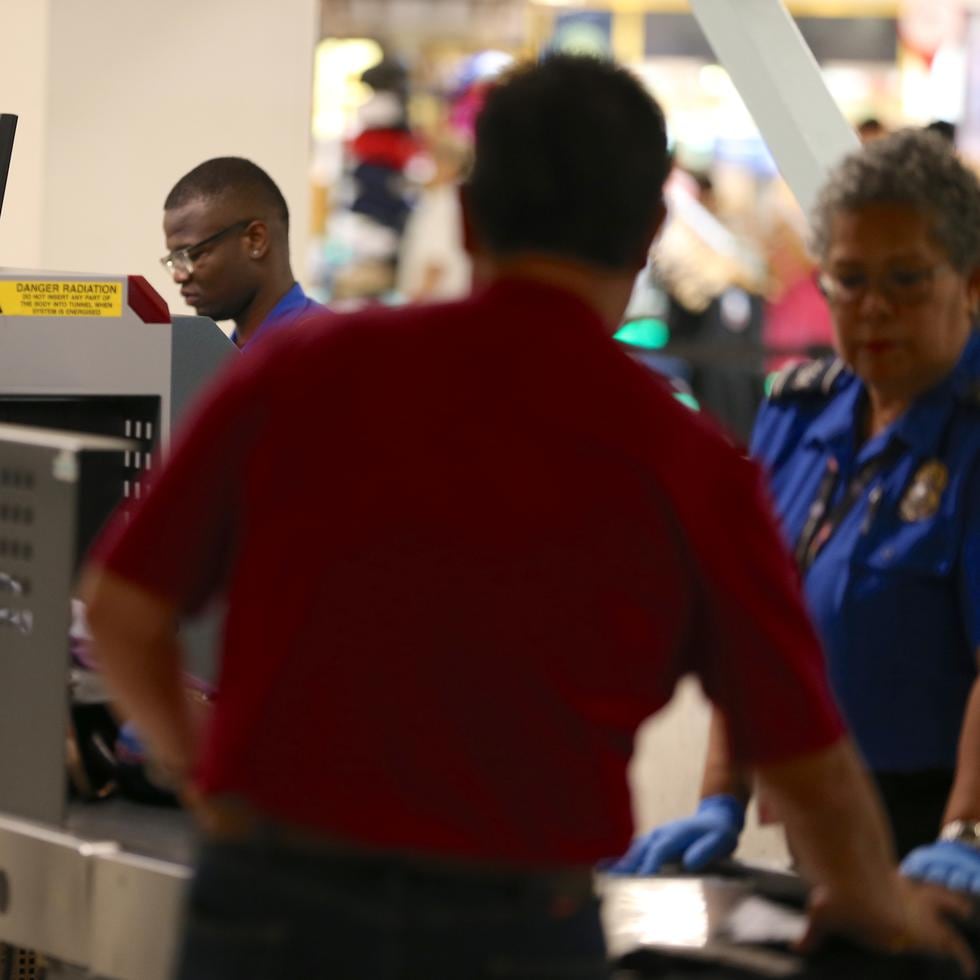 En el Aeropuerto Internacional Luis Muñoz Marín hay dos puntos de seguridad de TSA.