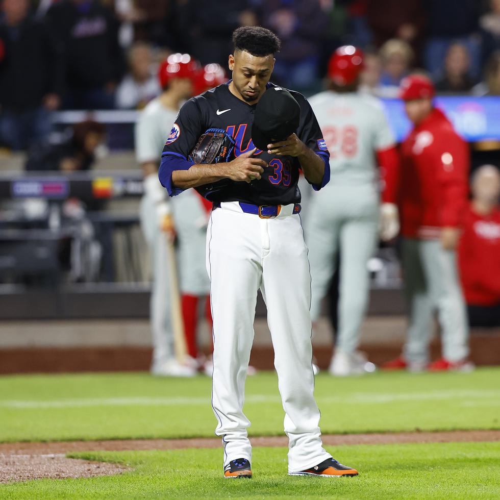 Edwin "Sugar" Díaz desperdició dos oportunidades de rescate esta semana ante los Phillies.
