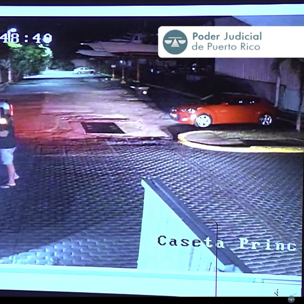 La guagua Dodge Ram de Jensen Medina Cardona fue captada por las cámaras de seguridad de Villa Marina en Fajardo.
