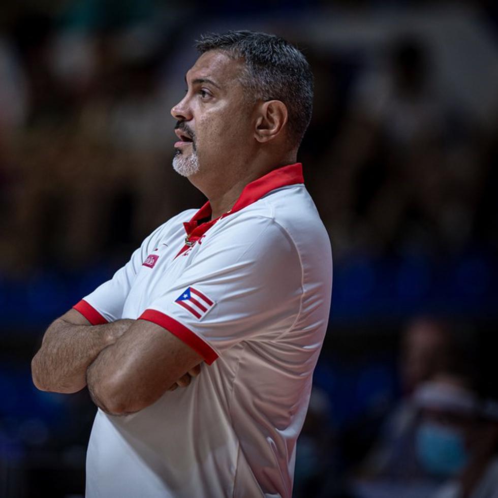 El Equipo Nacional adulto masculino, bajo la tutela de Eddie Casiano, descendió al puesto 19 en el ranking de FIBA, mientras que el femenino ascendió al 17.