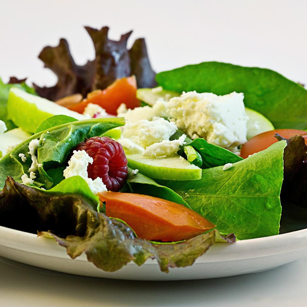 Aun comiendo sano, podemos engordar si se excede la cantidad de algunos alimentos saludables, pero muy calóricos. (Pixabay)