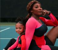 Serena Williams, junto a su hija Alexis Olympia, quien anunció su retiro para poder expandir su familia.