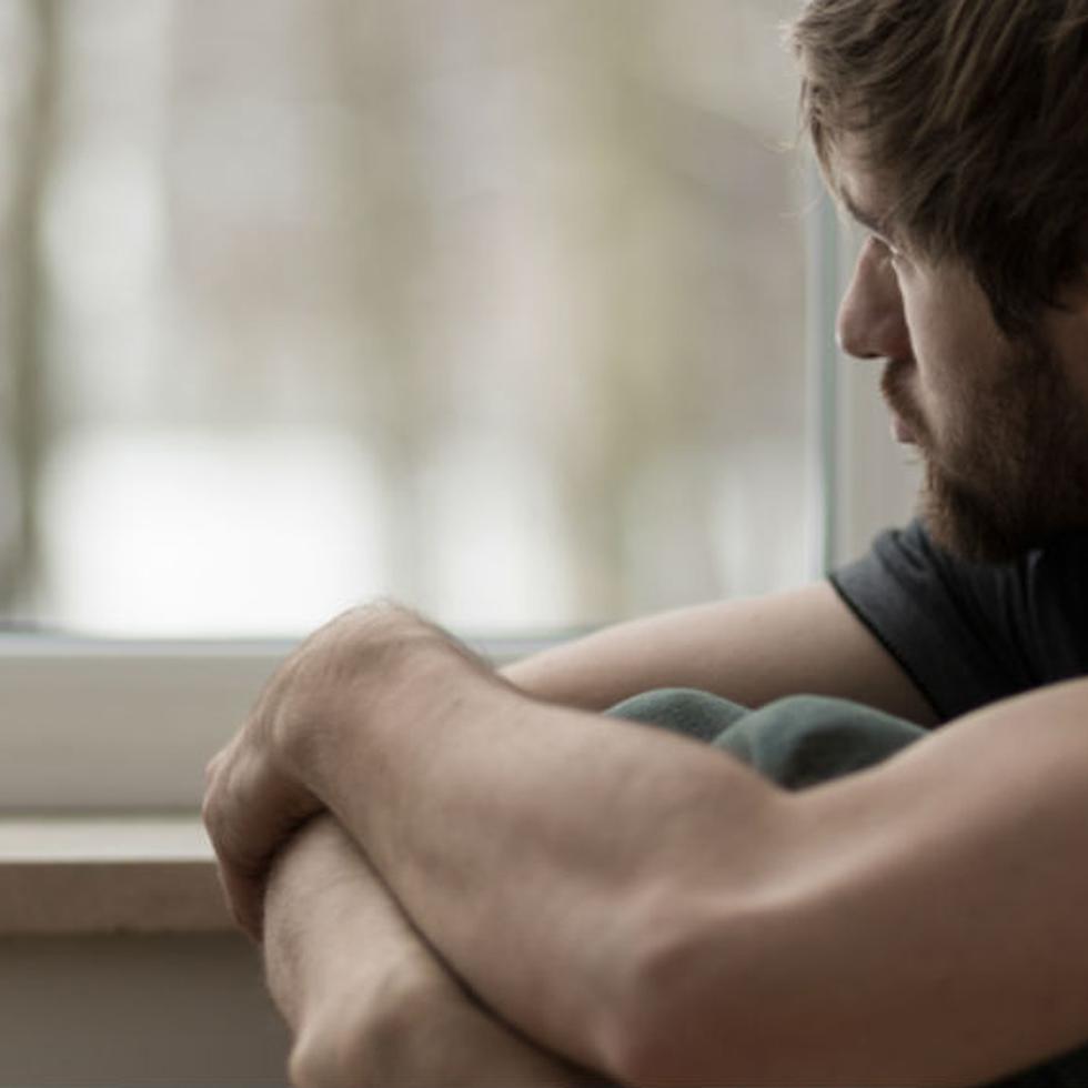 El aislamiento social puede llevar a una depresión clínica, que si no se trata debidamente puede conducir también al deterioro de las funciones cognitivas. (Shutterstock)