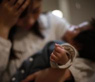 La depresión relacionada con el embarazo puede presentarse previo al nacimiento del bebé y hasta un año posterior al parto.