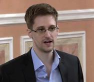 Snowden, quien en Estados Unidos enfrenta cargos que lo podrían enviar a prisión, vive en el exilio en Moscú y la promoción en Estados Unidos probablemente será limitada a entrevistas por teléfono o video. (AP)
