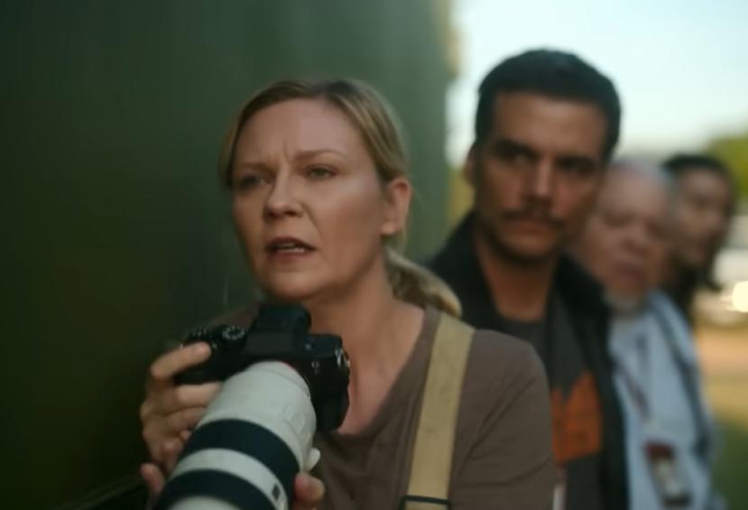 La película "Civil War" está protagonizada por Kirsten Dunst, a la izquiera, y Wagner Moura, a la derecha.
