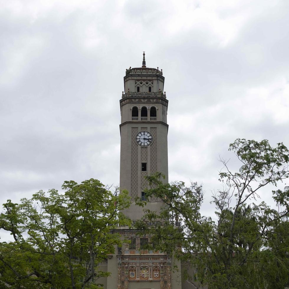 En la imagen, la Torre en el recinto de Río Piedras de la UPR. (GFR Media)