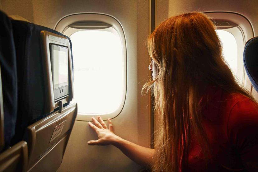 En algunos aviones, los pasajeros tienen más pared que ventana. Esto tiene una explicación relacionada a tu bolsillo. (Foto: Shutterstock.com)