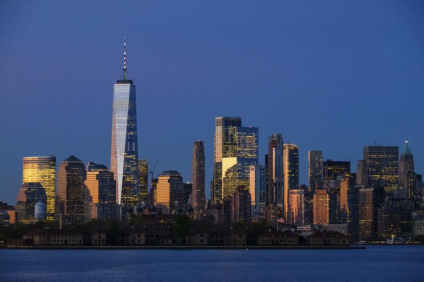 Paisaje de Manhattan al atardecer en la ciudad de Nueva York. (AP Photo/J. David Ake)