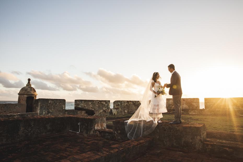 Photos at sunrise at Fortín San Jerónimo, Institute of Puerto Rican Culture.  (Photo: Wedding Mafia)