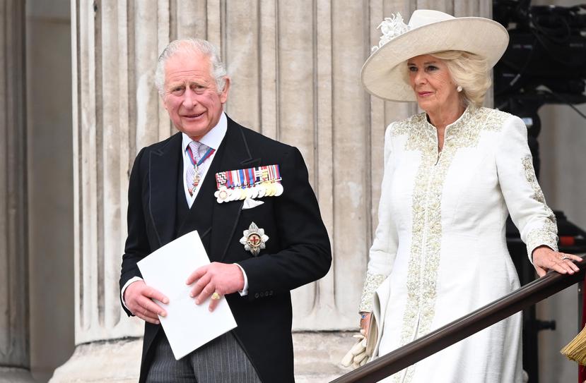 Charles III será proclamado rey de Inglaterra el 6 de mayo. En la imagen, junto a su esposa, Camilla Parker Bowles. EFE/EPA/NEIL HALL