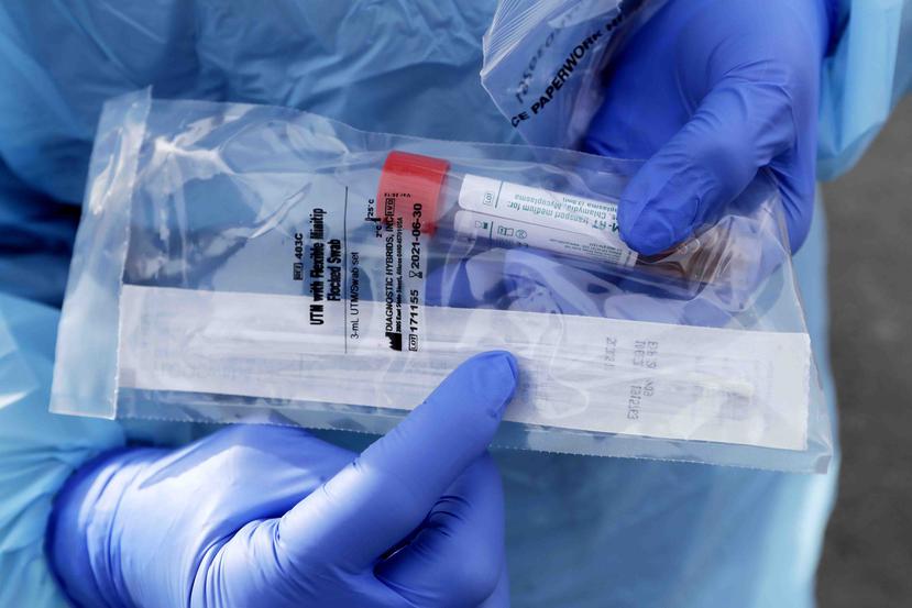 La prueba para detectar el virus solo se realiza en la laboratorios certificados. (Archivo)