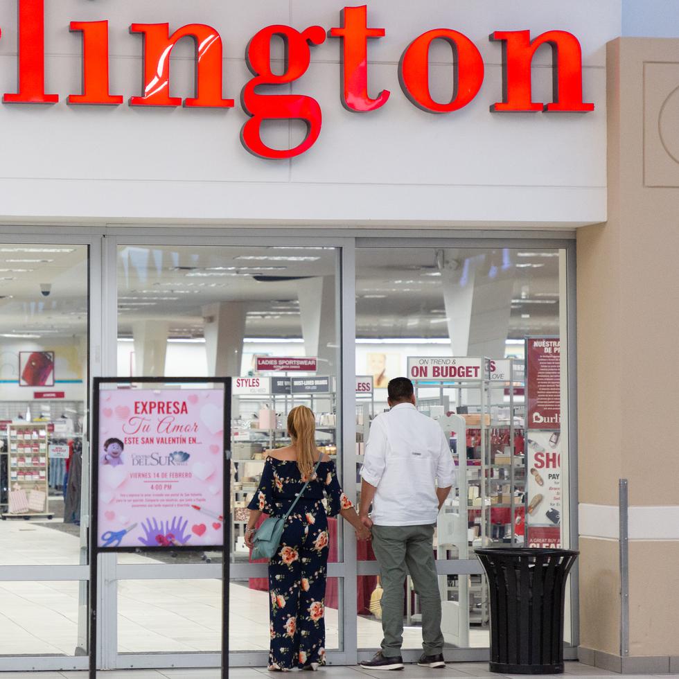 Burlington ocupará tres de los locales que quedaron vacantes tras el cierre de las tiendas Kmart en Guaynabo, Vega Baja y Humacao, y con estas tres aperturas, cerrará el 2022 con un total de 15 tiendas en Puerto Rico.