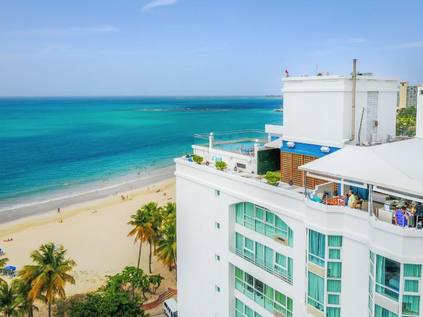 El San Juan Water and Beach Club Hotel tiene 80 habitaciones.
