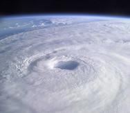 Imagen satelital del ojo de un huracán.