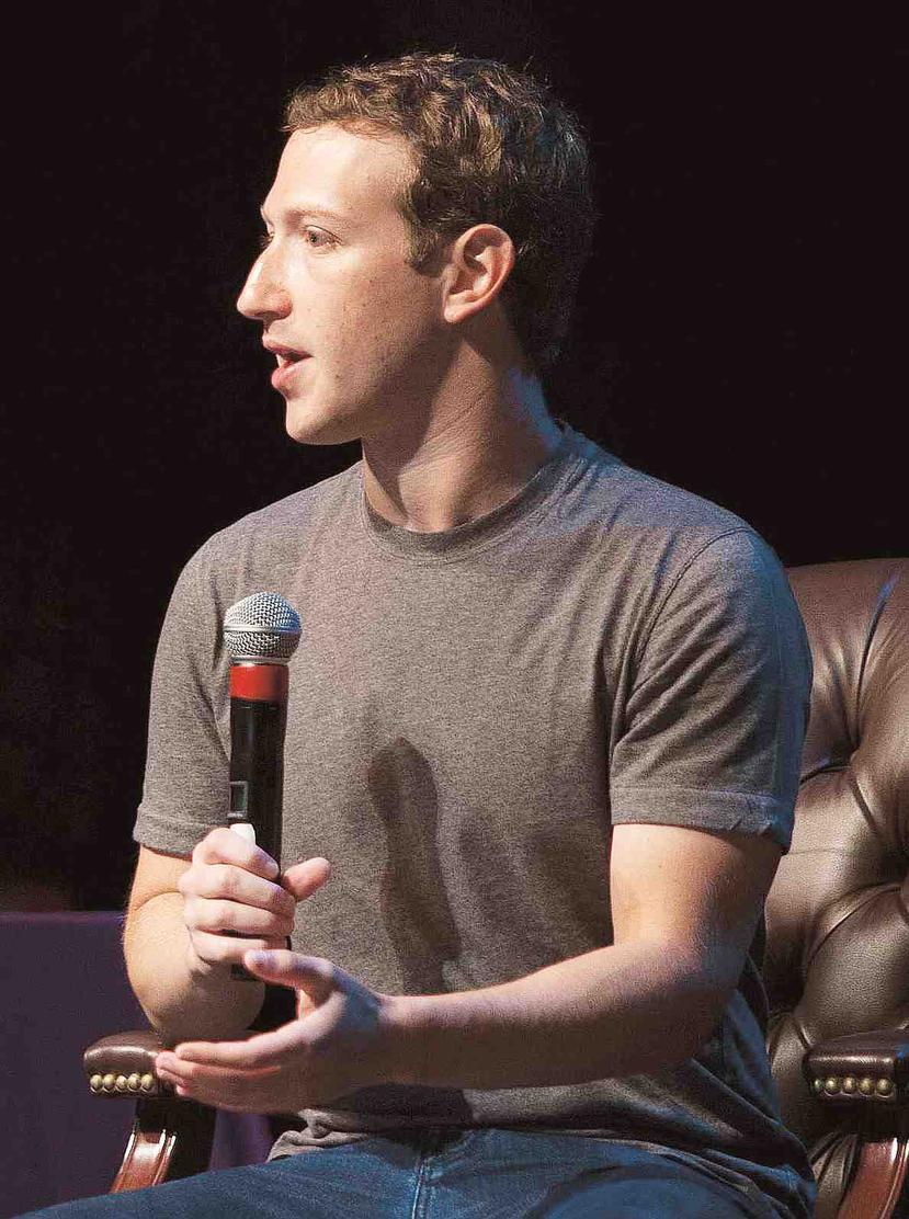 Zuckerberg cree que una integración más estrecha beneficiará a toda la familia de aplicaciones de Facebook a largo plazo. (AP)