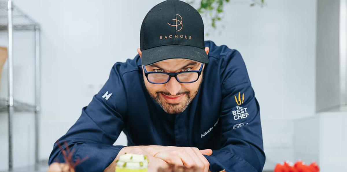 El Chef Antonio Bachour fue galardonado por segunda vez en su carrera como el Mejor Chef Pastelero del Mundo de los prestigiosos premios The Best Chefs Awards.