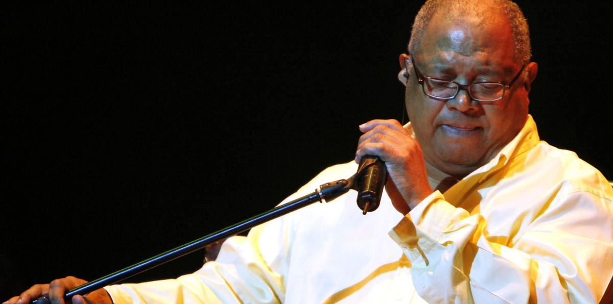 Dolor por la muerte del cantautor cubano Pablo Milanés
