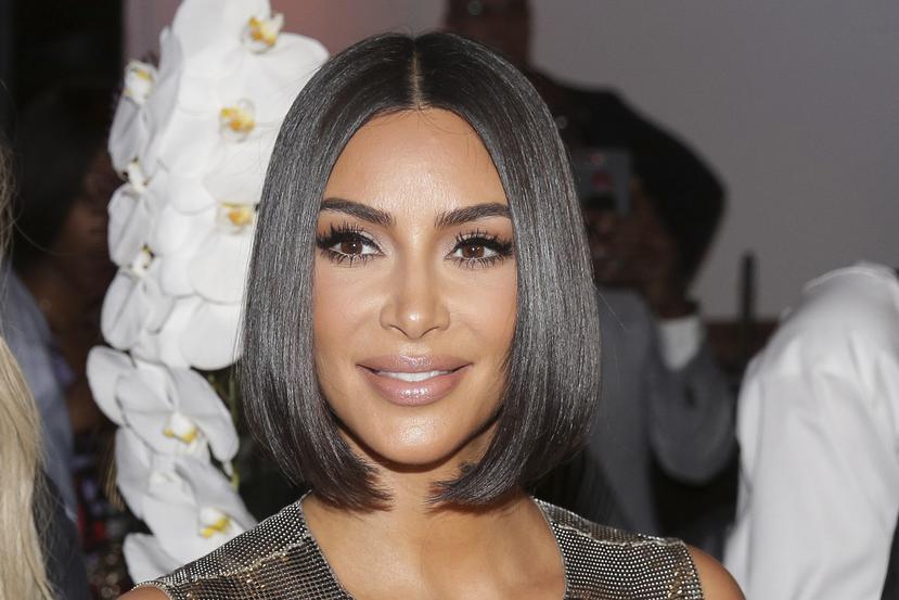 Kim Kardashian lanzó KKW Beauty en el 2017. (Foto: AP)