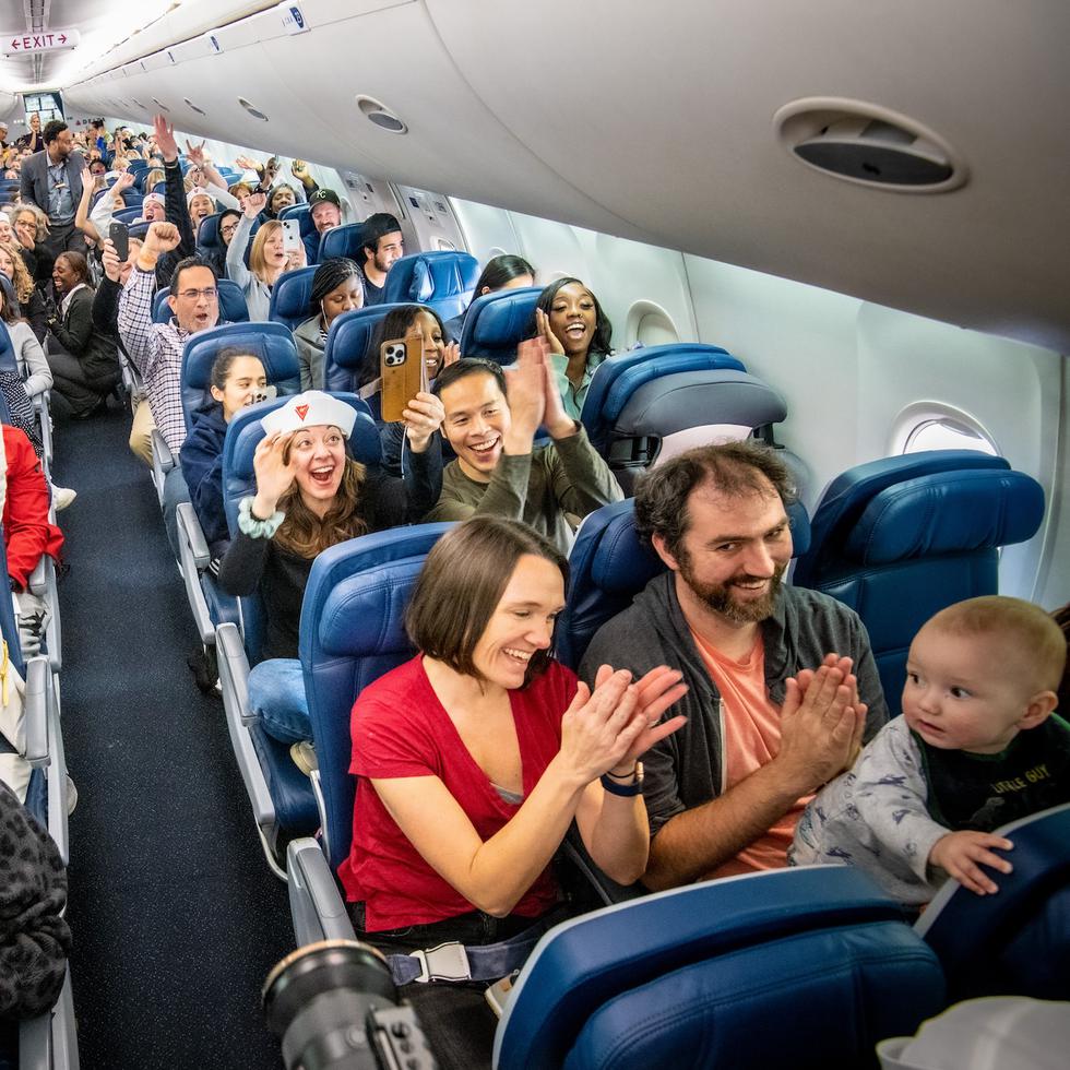 Virgin Voyages regala viajes en cruceros desde San Juan a los pasajeros de Delta