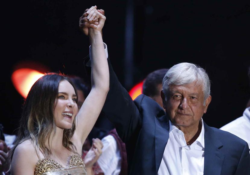 Belinda apoyó también al entonces candidato presidencial Andrés Manuel López Obrador y demás aspirantes del Movimiento de Regeneración Nacional (Morena) en México siendo ella originaria de España. (AP)
