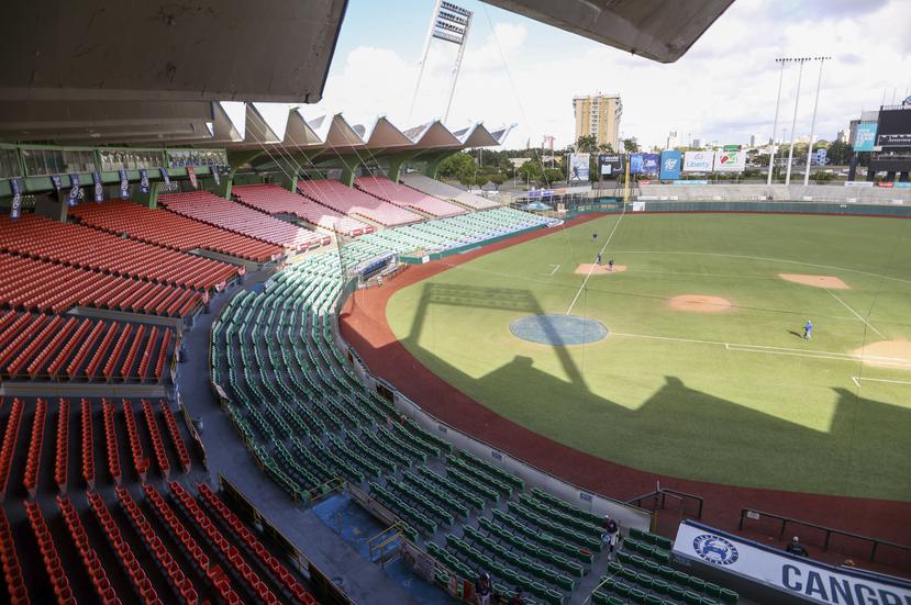 Los Cangrejeros de Santurce, que anunciaron el martes la designación de Manny Colón como gerente general,  inauguran su temporada el 5 de noviembre en el estadio Hiram Bithorn.