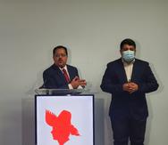 Los legisladores populares Luis Vega Ramos y José Luis Dalmau Santiago cuestionaron este viernes la credibilidad del candidato a la gobernación por el Partido Nuevo Progresista, Pedro Pierluisi Urrutia.